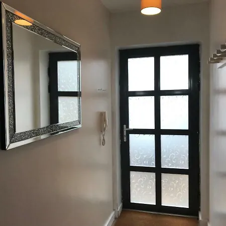 Luxury 2 Bed Ground Floor City Centre Apartman *